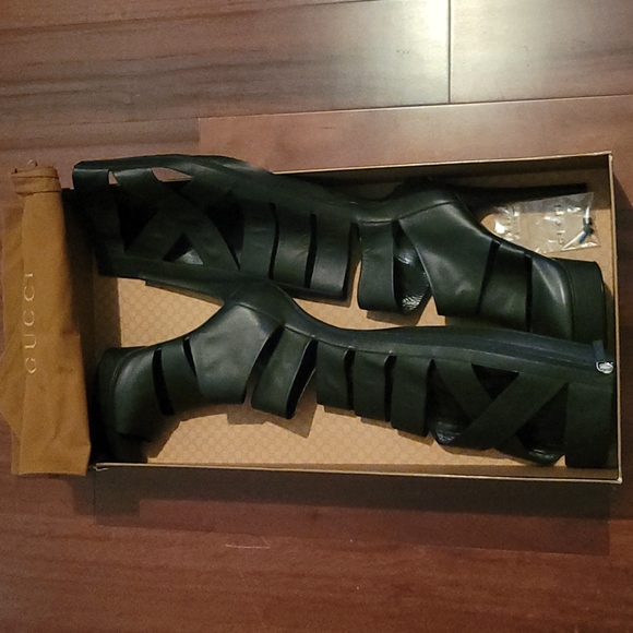 NIB GUCCI Babylon Boot in Black - Picture 2 of 5